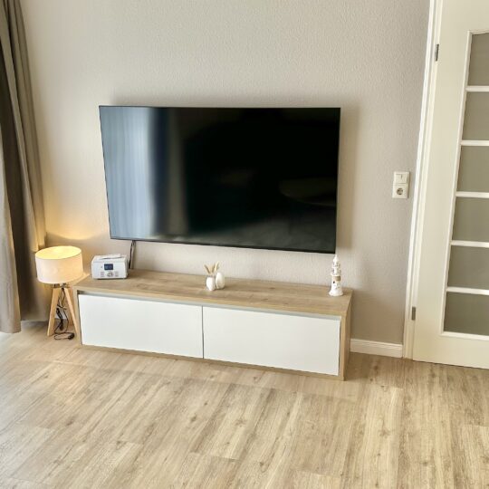 Großer Flachbildfernseher